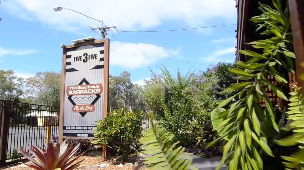 Five 3 Five Aparthotel Urangan Exterior photo