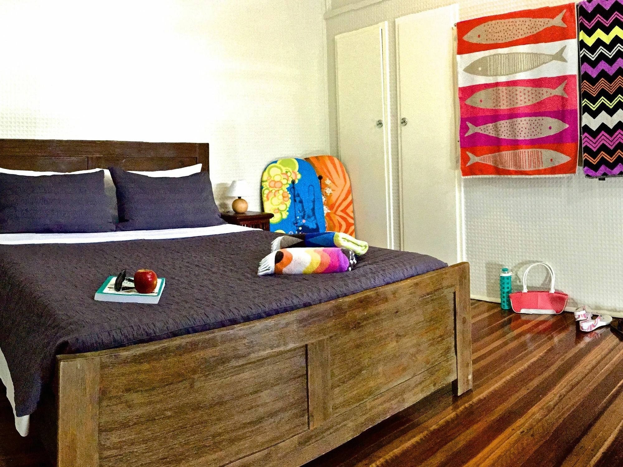 Five 3 Five Aparthotel Urangan Exterior photo